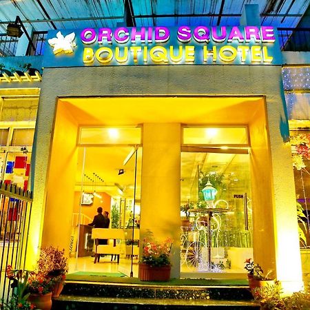 兰花广场酒店-弓弩精品酒店集团 乔奥诺奥尔 外观 照片
