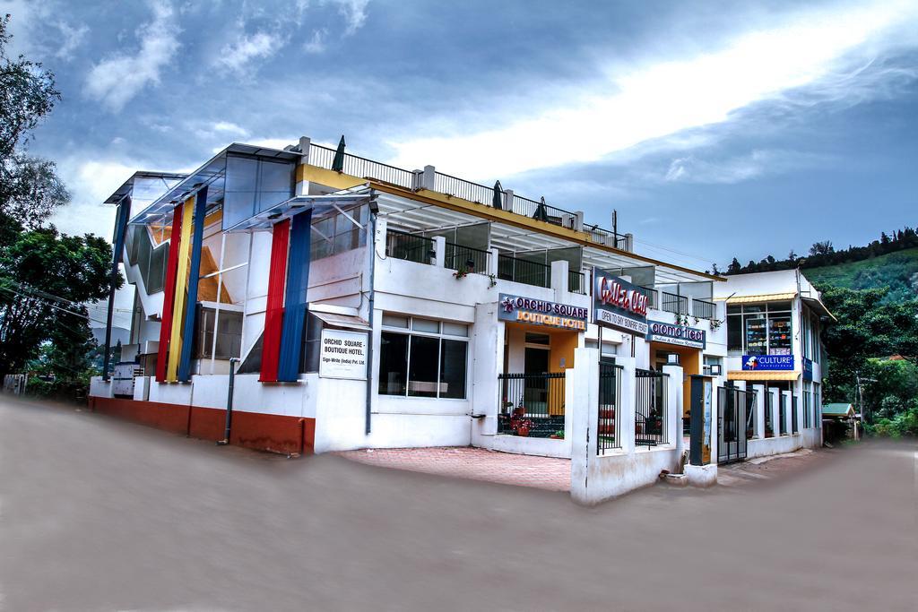 兰花广场酒店-弓弩精品酒店集团 乔奥诺奥尔 外观 照片