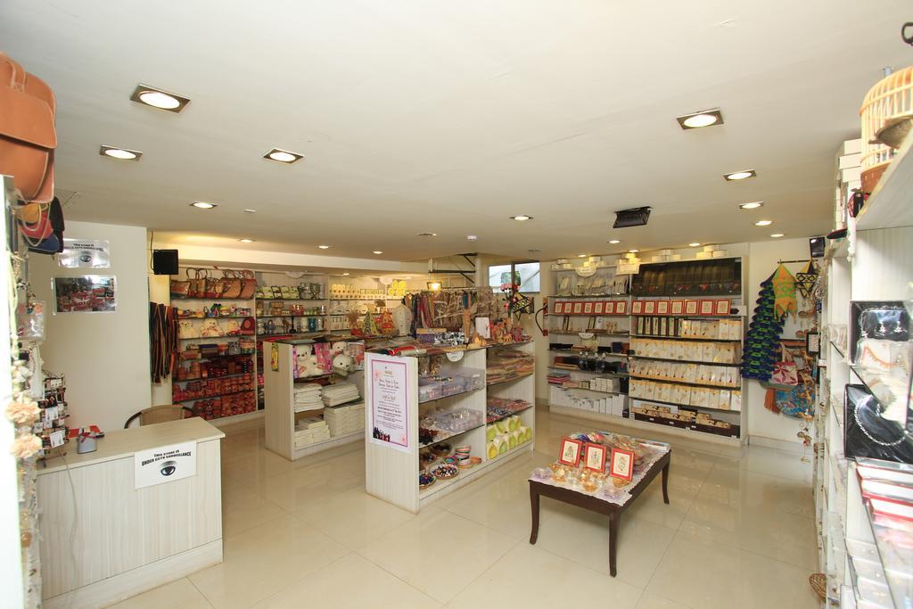 兰花广场酒店-弓弩精品酒店集团 乔奥诺奥尔 外观 照片